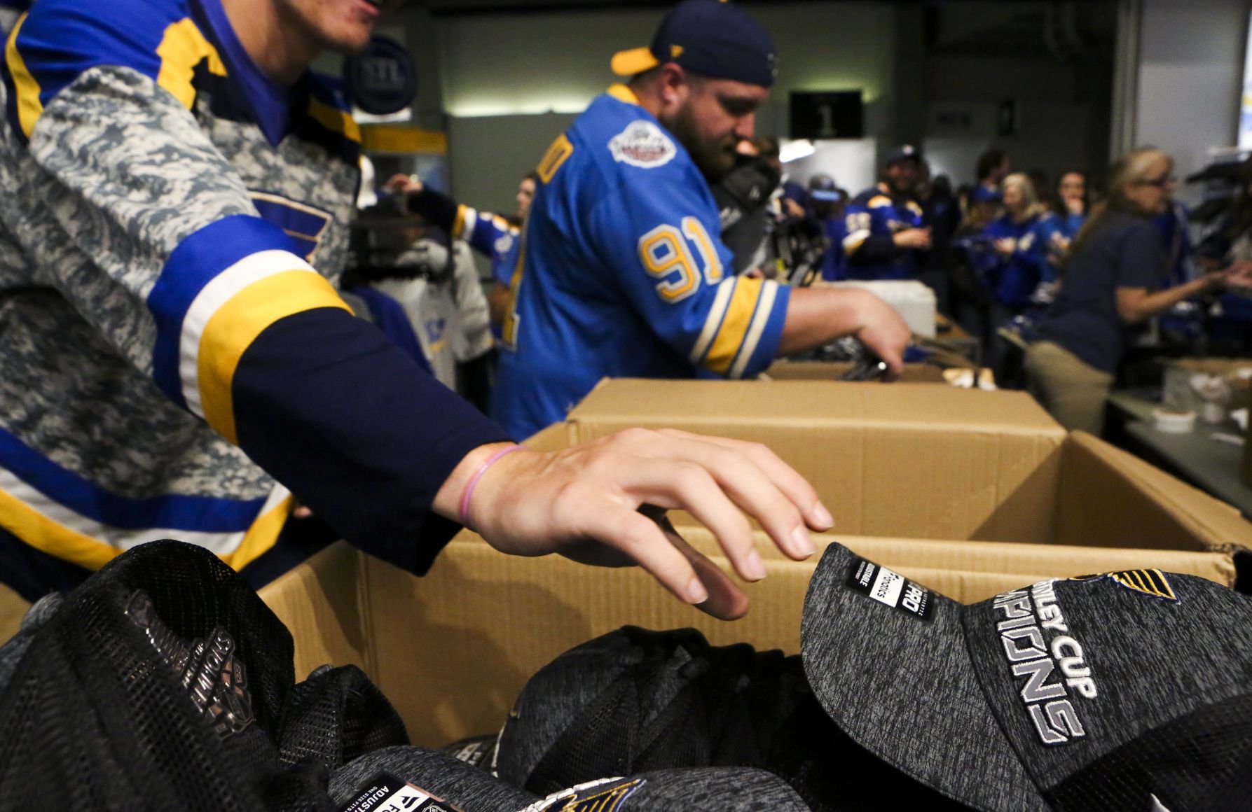 Stanley Cup: Fans watch Game 7 at Enterprise Center